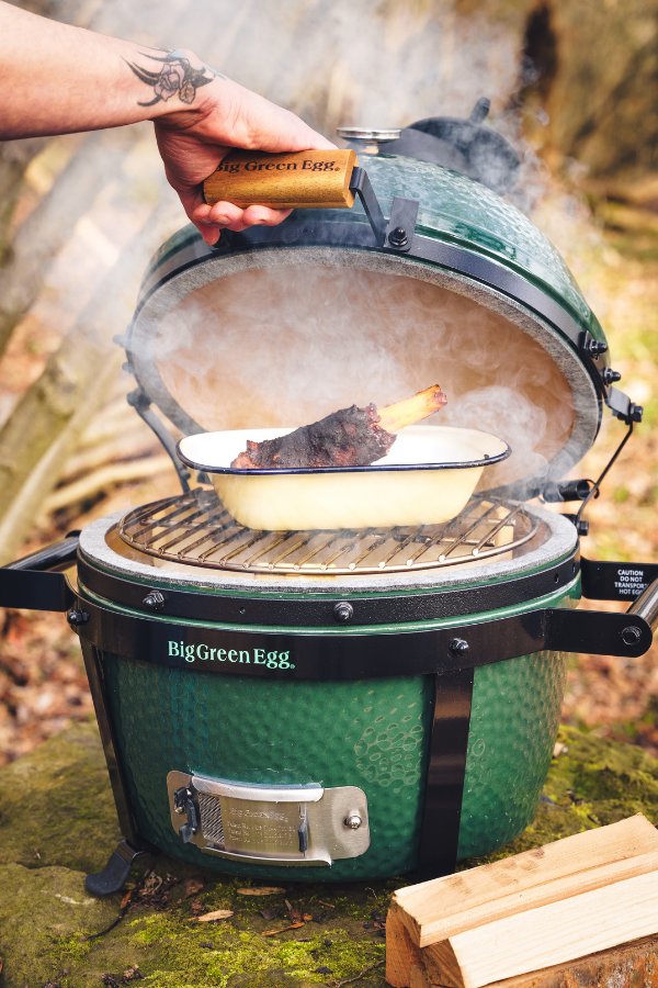 Big Green Egg at The Salt Box Surrey